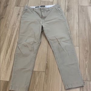 Men’s chino pants